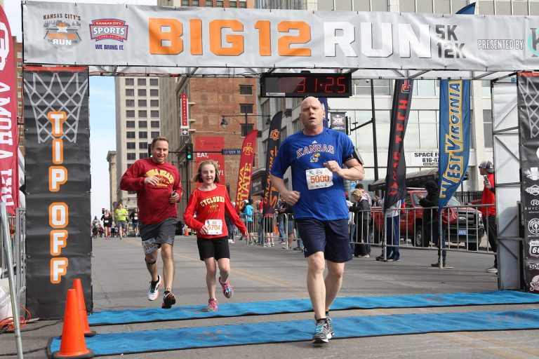 4 MustTry Spring Races In Kansas City